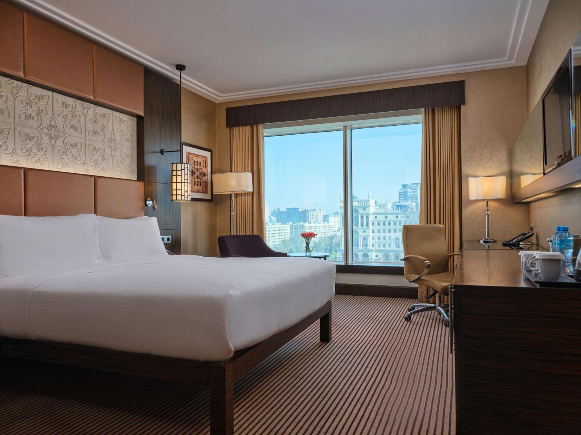 Hilton Baku Hotel Luaran gambar Deluxe Room